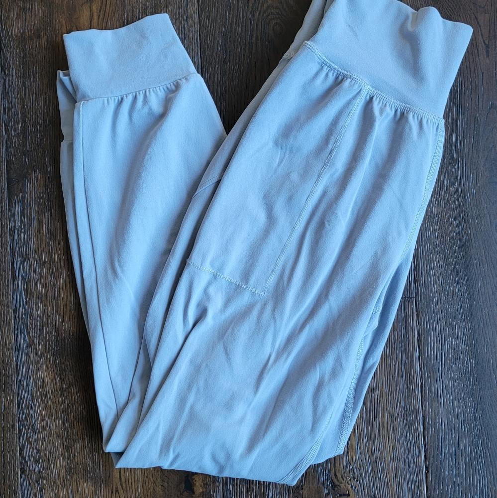 Athleta Salutation Joggers